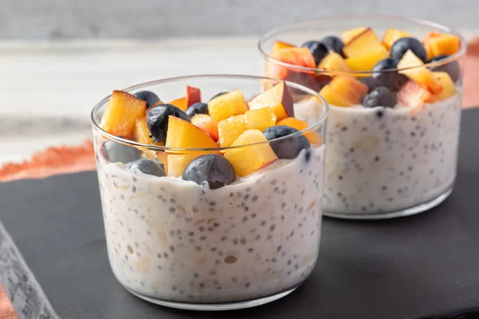 blueberry peach overnight oats